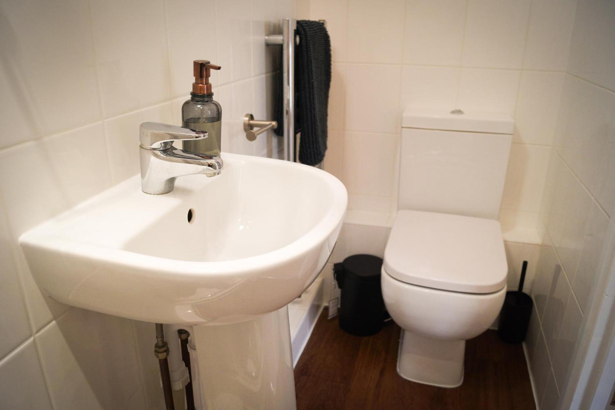 Lemon Tree Rooms - Newly Refurbished Coastal Stay Swyre Exterior foto