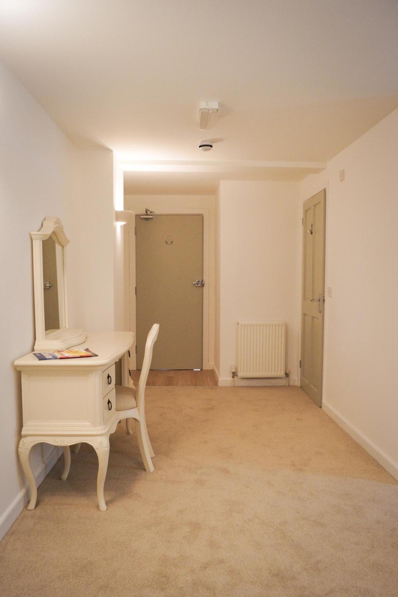 Lemon Tree Rooms - Newly Refurbished Coastal Stay Swyre Exterior foto