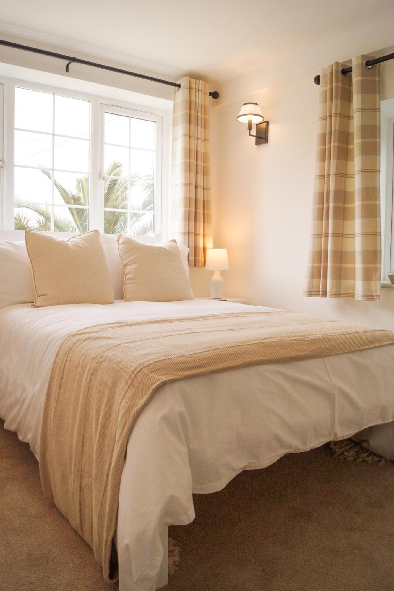 Lemon Tree Rooms - Newly Refurbished Coastal Stay Swyre Exterior foto